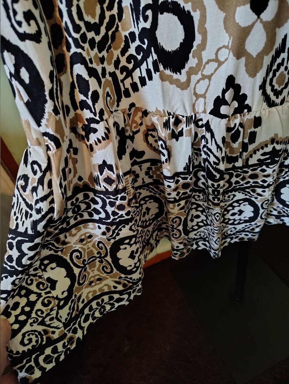 Mlle Gabrielle Black and Beige Printed Tunic Dress Button Up Women Medium NWT - Picture 5 of 10
